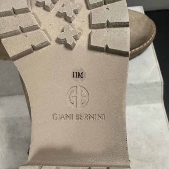 Gianni Bernini Women's Tan Ankle Boots, size 11M, NWOT - Picture 8 of 12